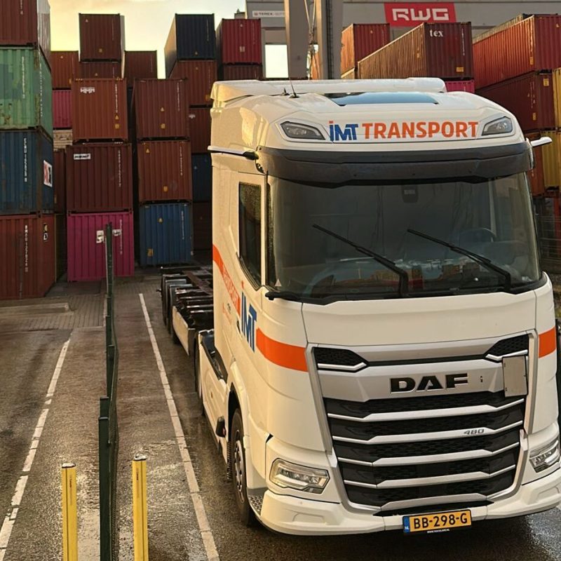 WhatsApp Image 2025-10-07 at 16.40.34